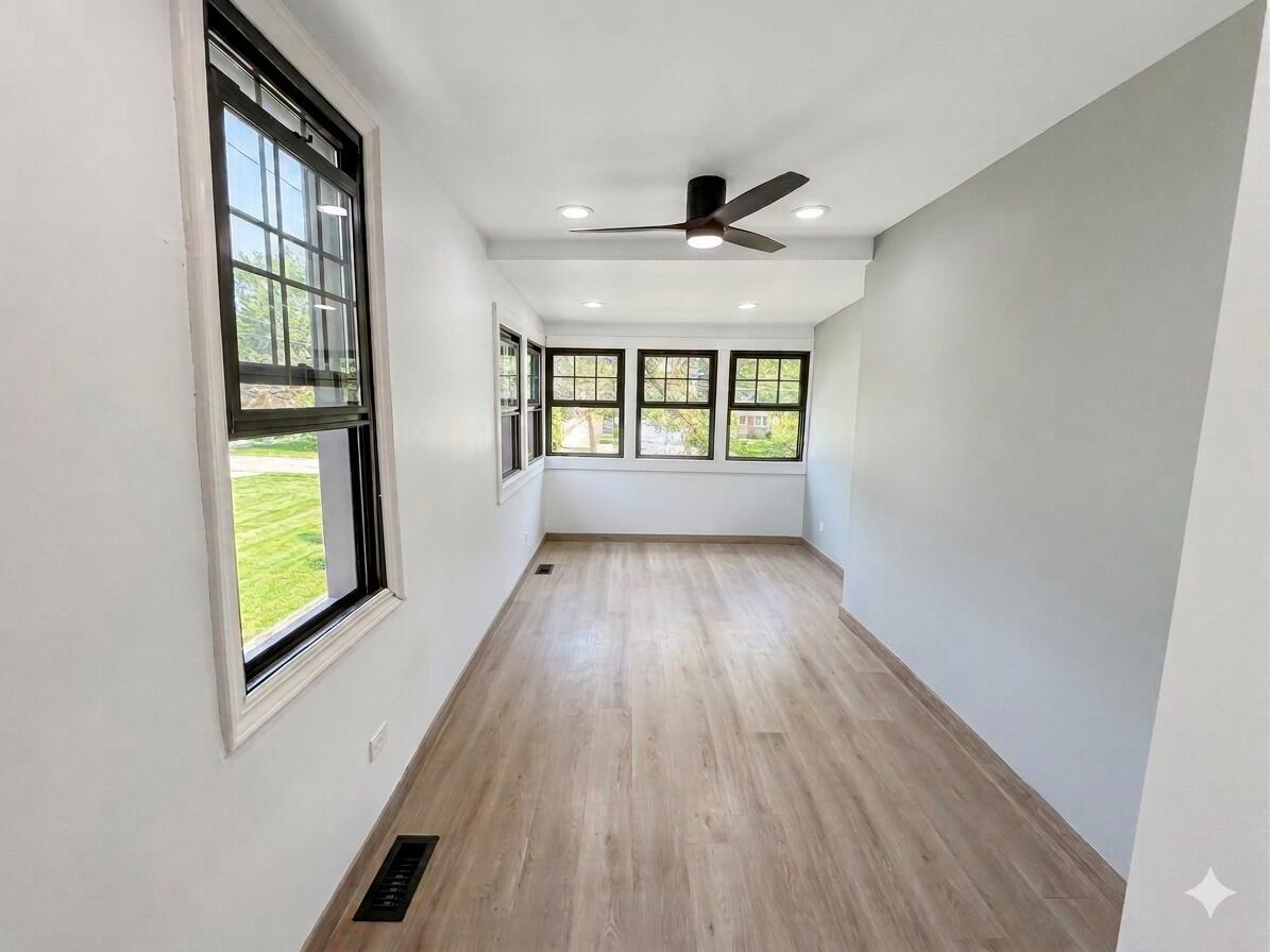 1836 Hartrey Avenue Property Photo 6