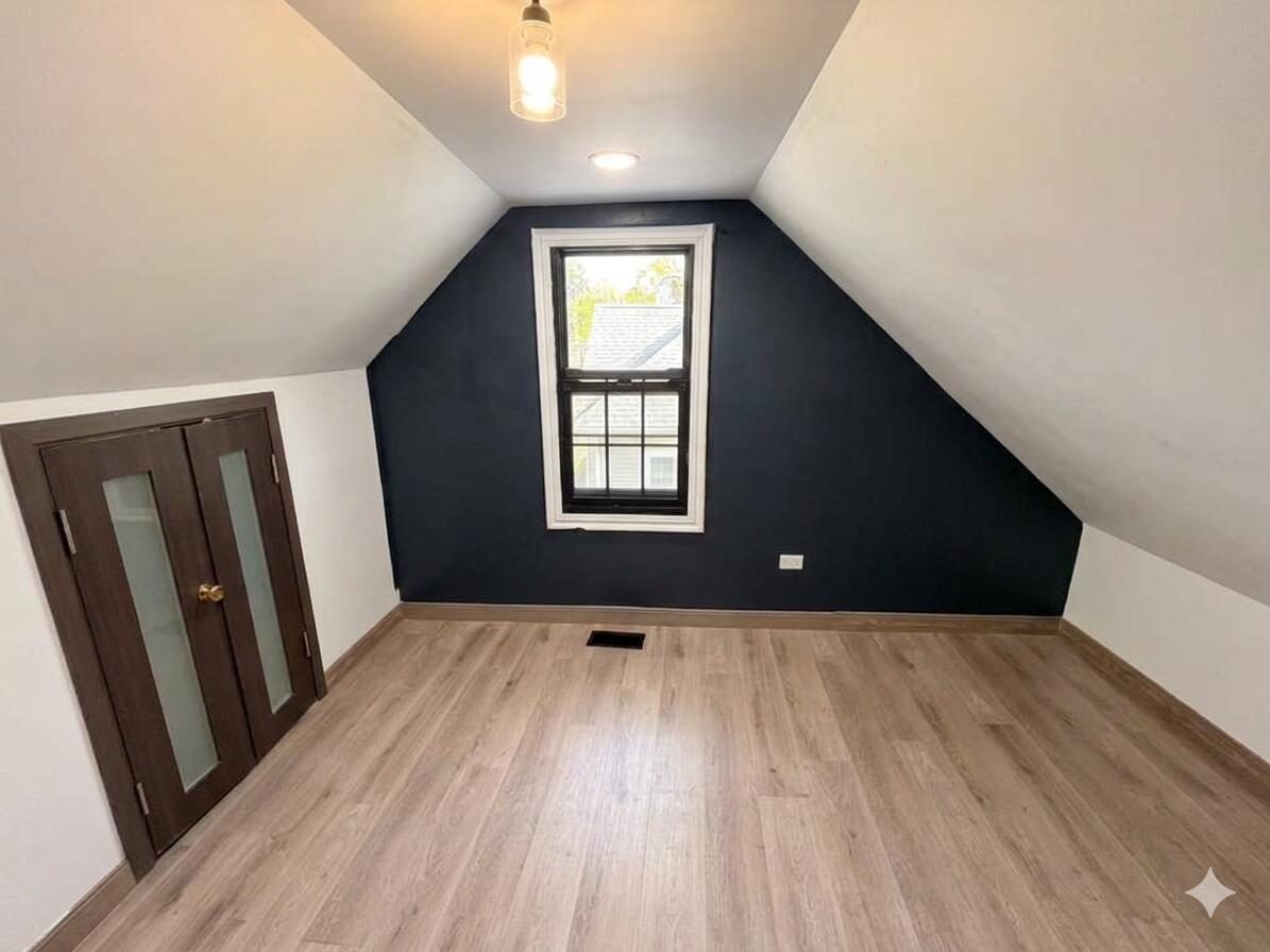 1836 Hartrey Avenue Property Photo 8