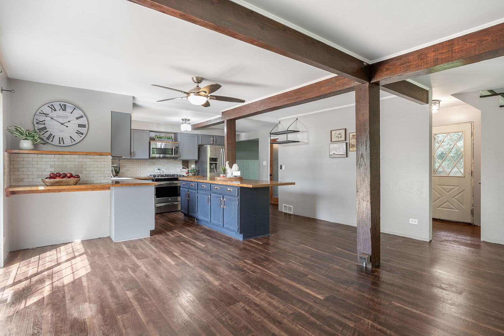 22133 W North Avenue Property Photo 16