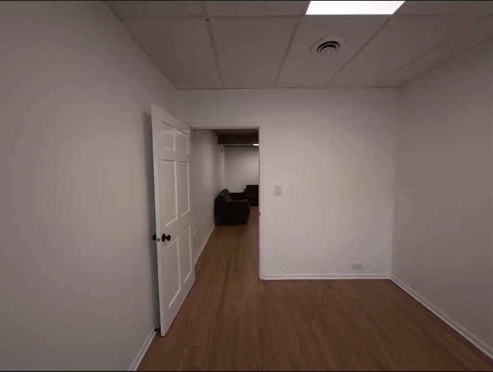 114 N Hale Street B Property Photo 5