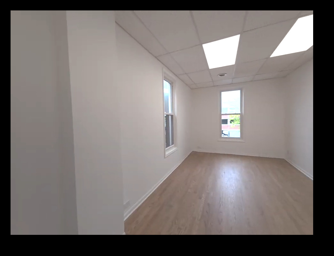 114 N Hale Street D Property Photo 3