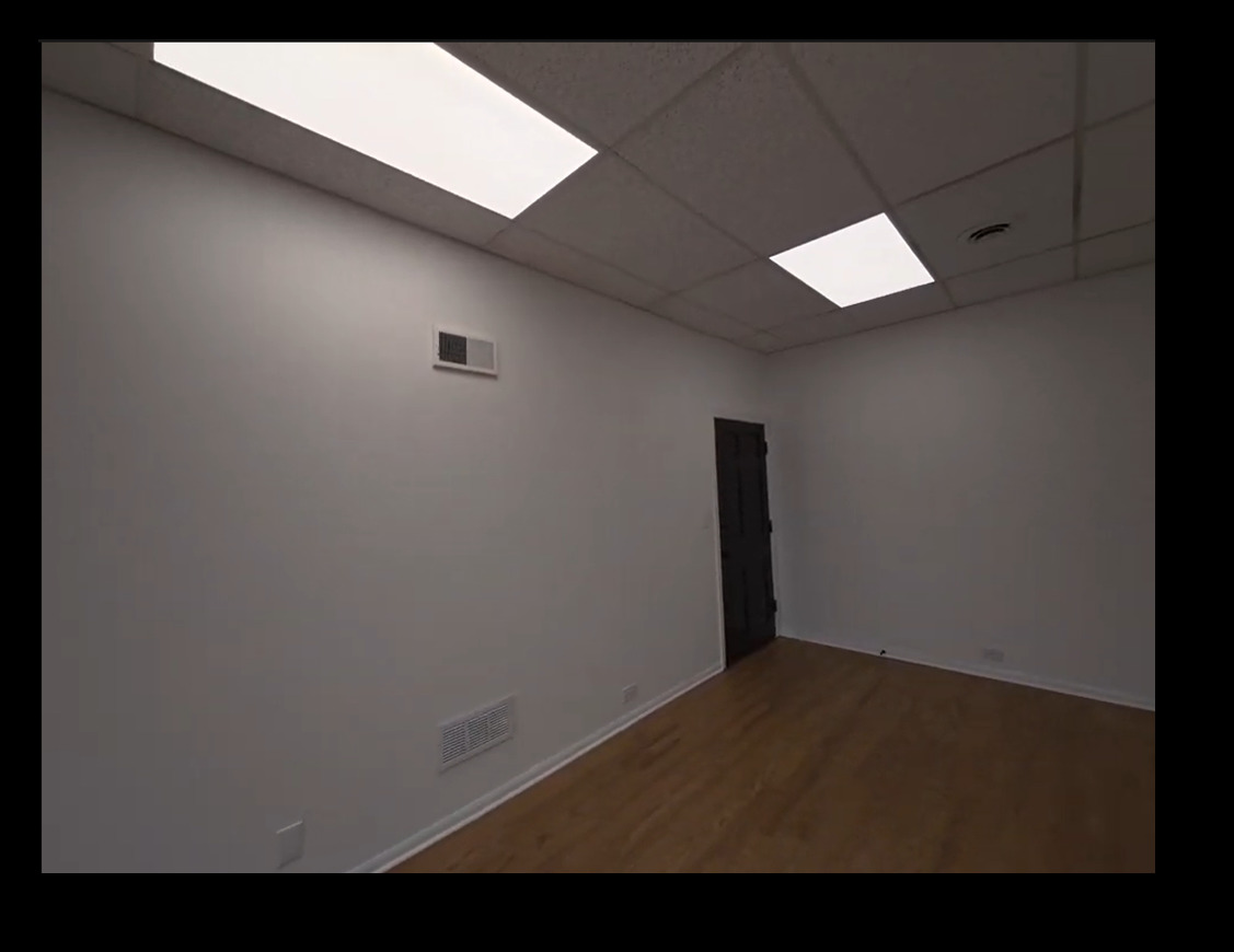 114 N Hale Street D Property Photo 4