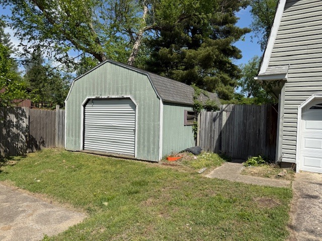 2900 W Kent Drive Property Photo 3