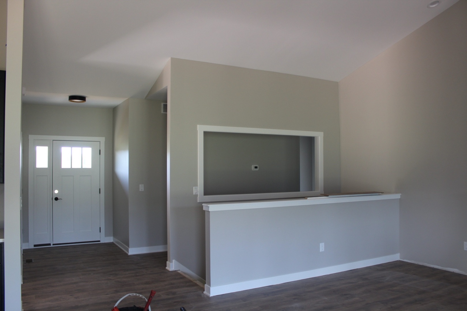 554 Creekside Circle Property Photo 3