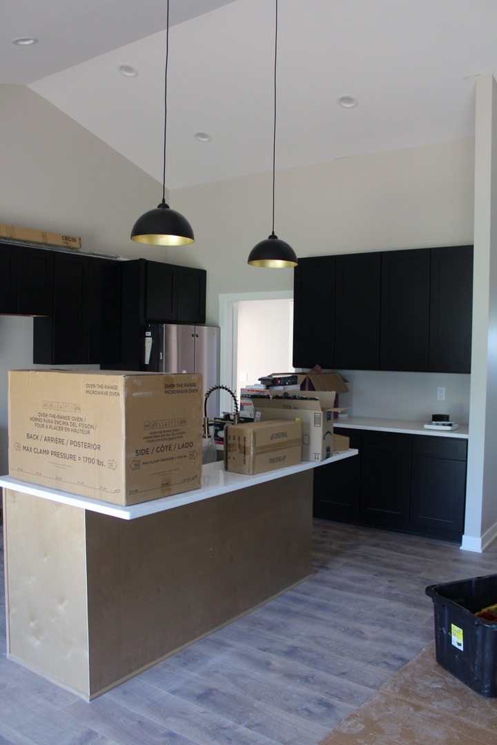 554 Creekside Circle Property Photo 6