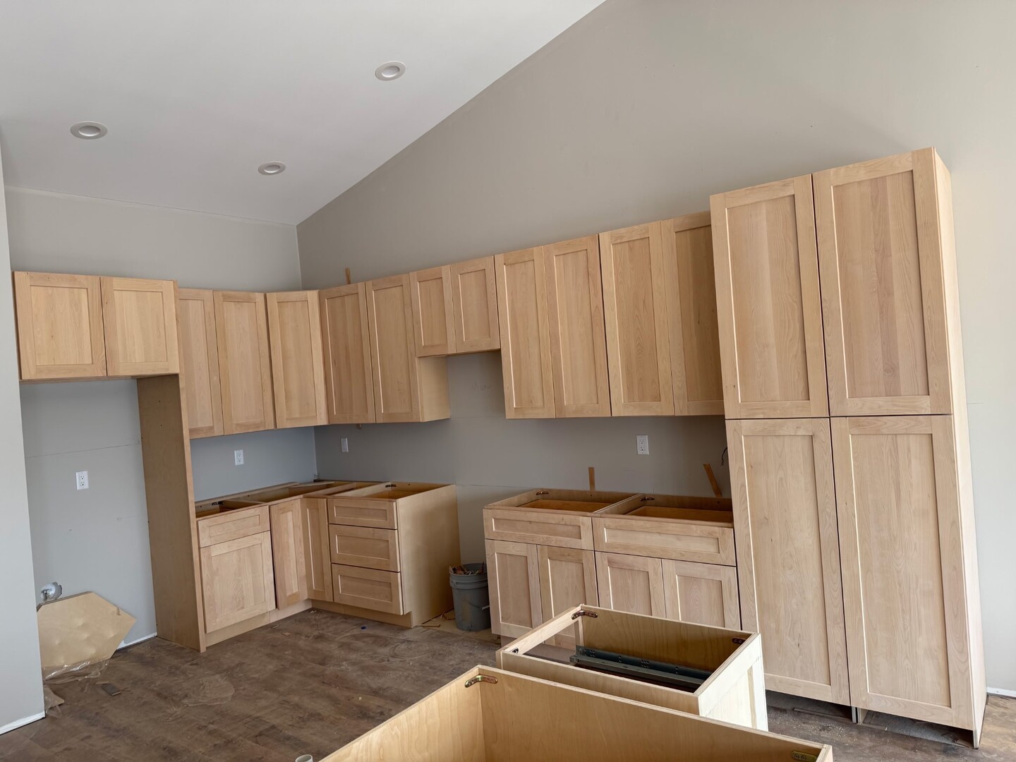 514 Creekside Circle Property Photo 4