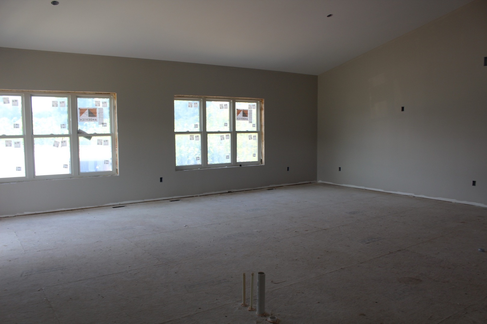 514 Creekside Circle Property Photo 5
