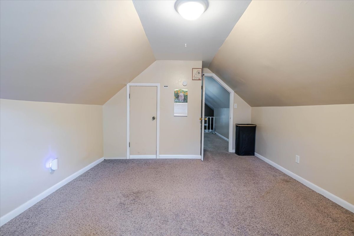 605 E Empire Street Property Photo 16