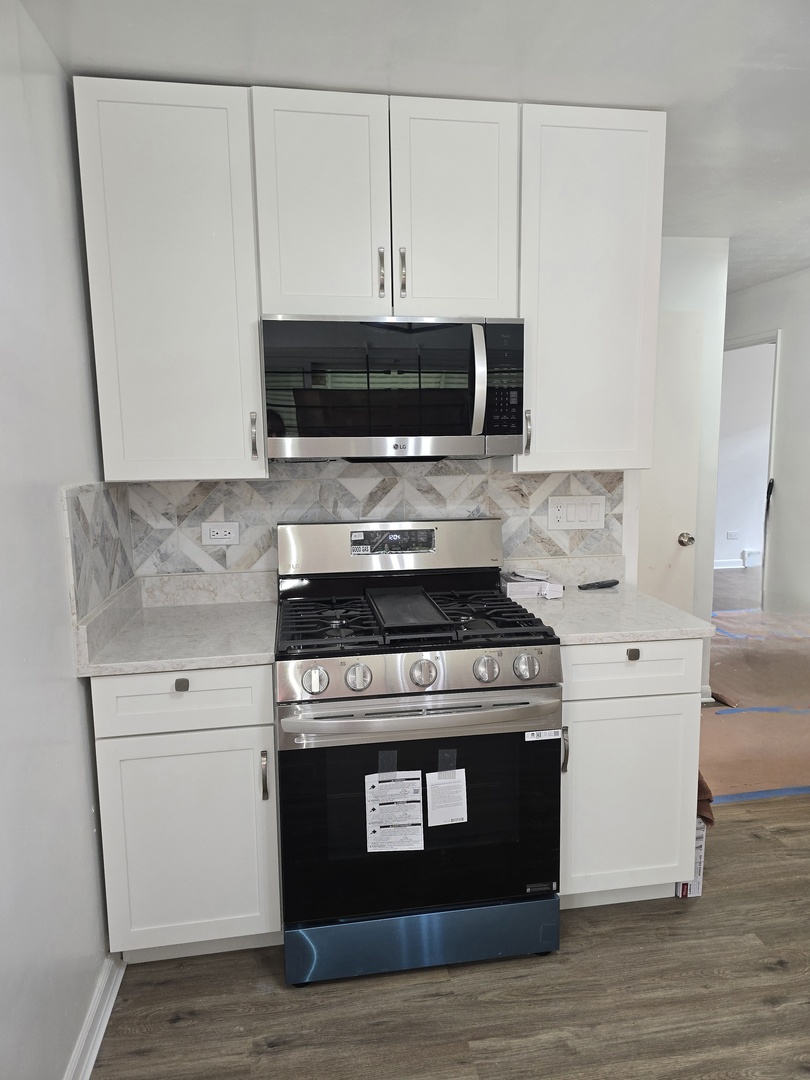9108 S Wallace Street Property Photo 15