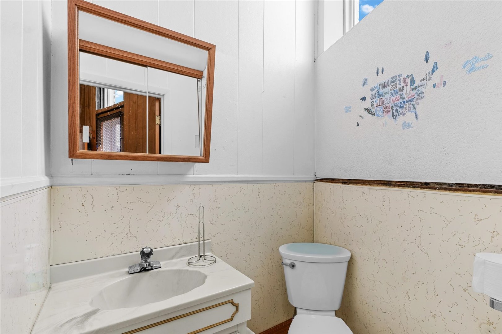 101 E Sangamon Avenue Property Photo 19
