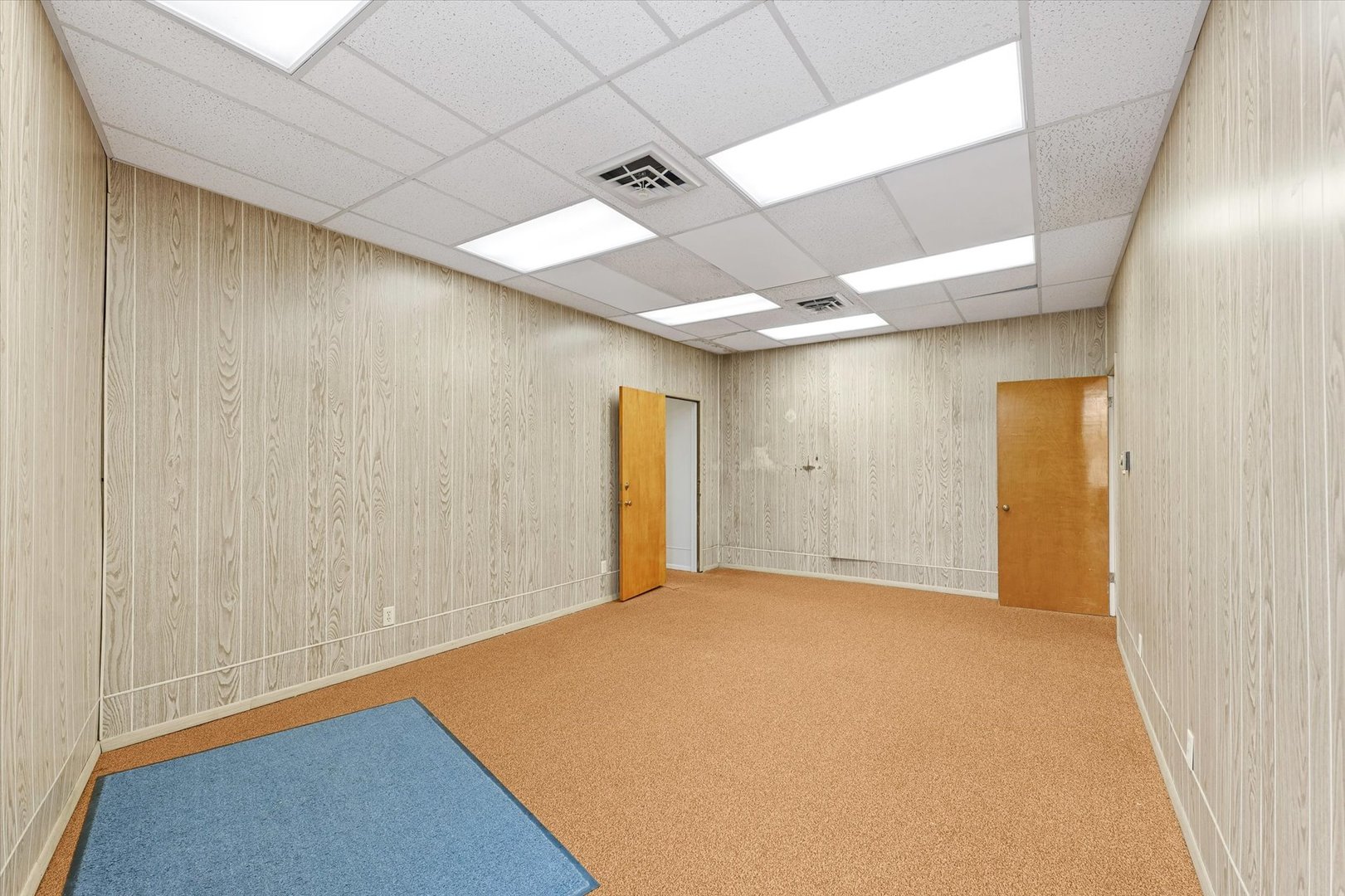 101 E Sangamon Avenue Property Photo 21