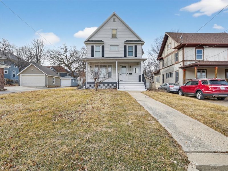 14 N Harlem Avenue Property Photo 1
