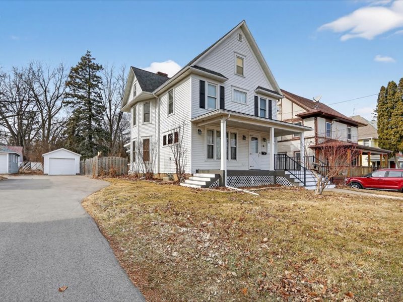 14 N Harlem Avenue Property Photo 3