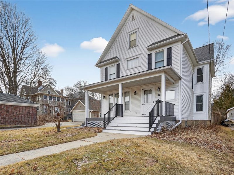 14 N Harlem Avenue Property Photo 4