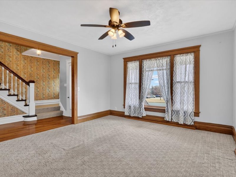 14 N Harlem Avenue Property Photo 11