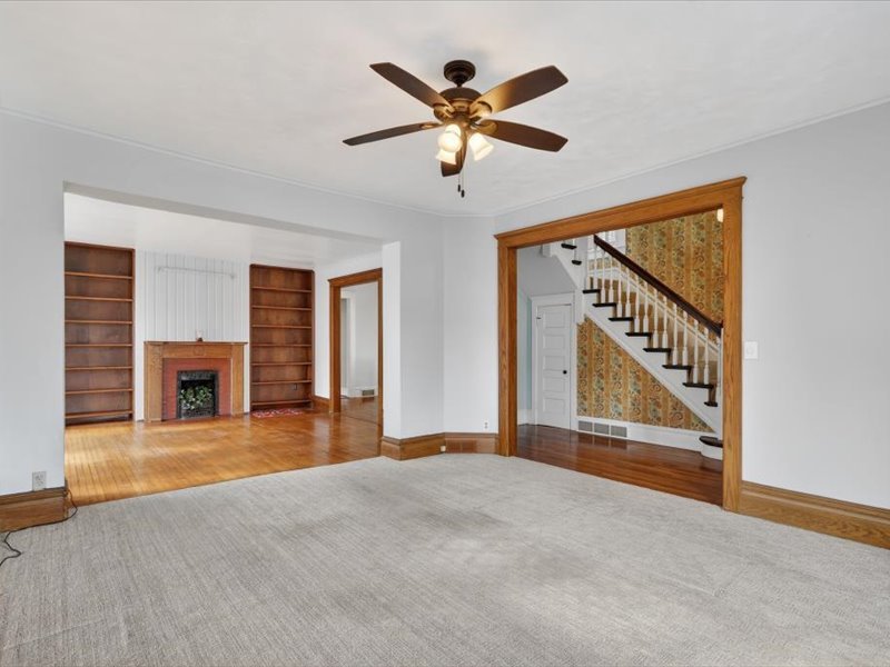 14 N Harlem Avenue Property Photo 12
