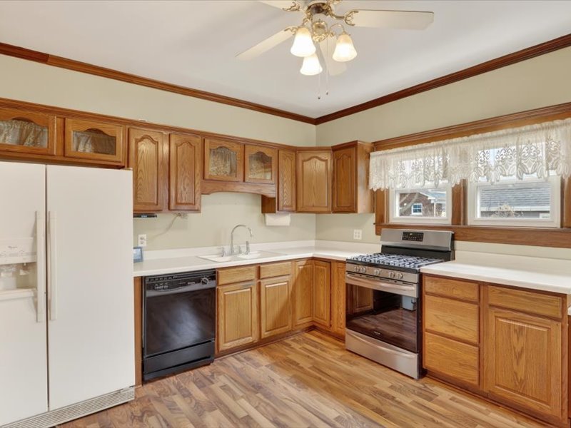 14 N Harlem Avenue Property Photo 19
