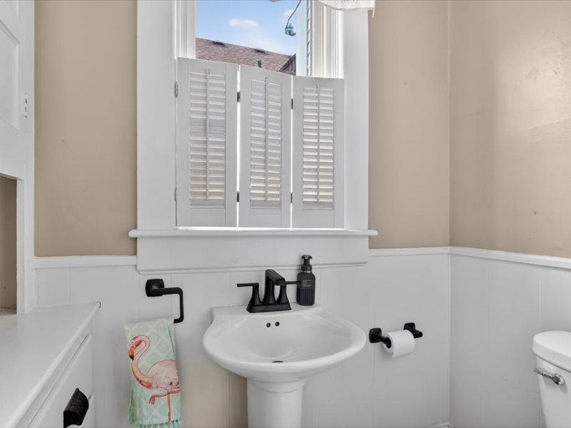 14 N Harlem Avenue Property Photo 31