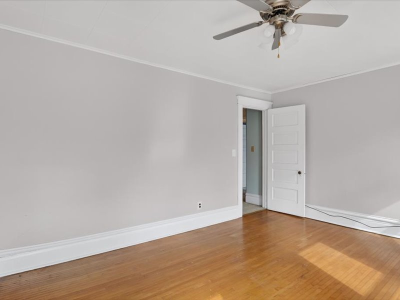 14 N Harlem Avenue Property Photo 40