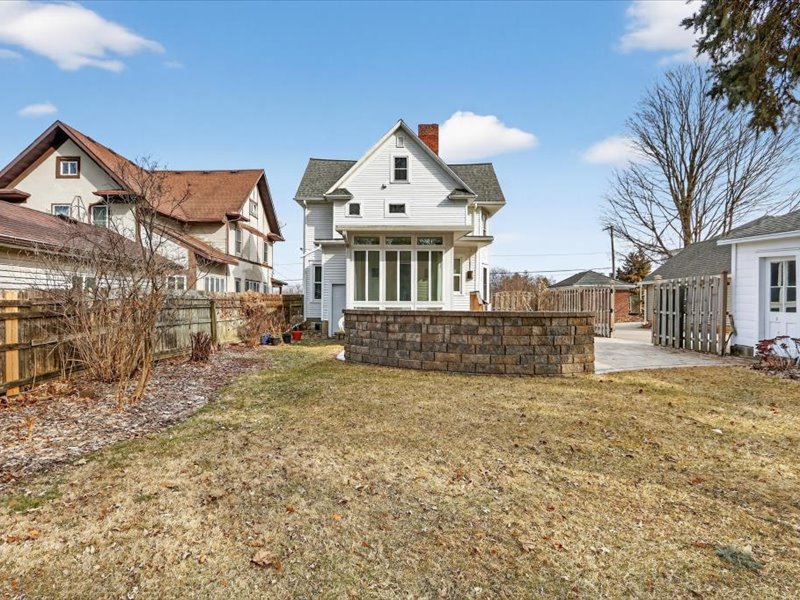 14 N Harlem Avenue Property Photo 43