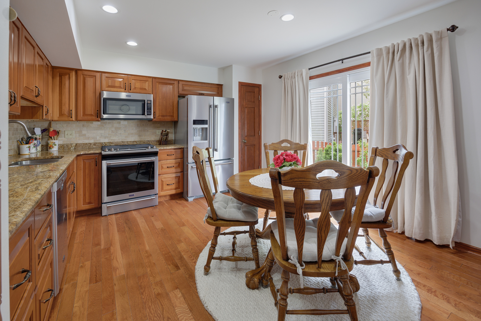2426 Wild Cherry Court Property Photo 6