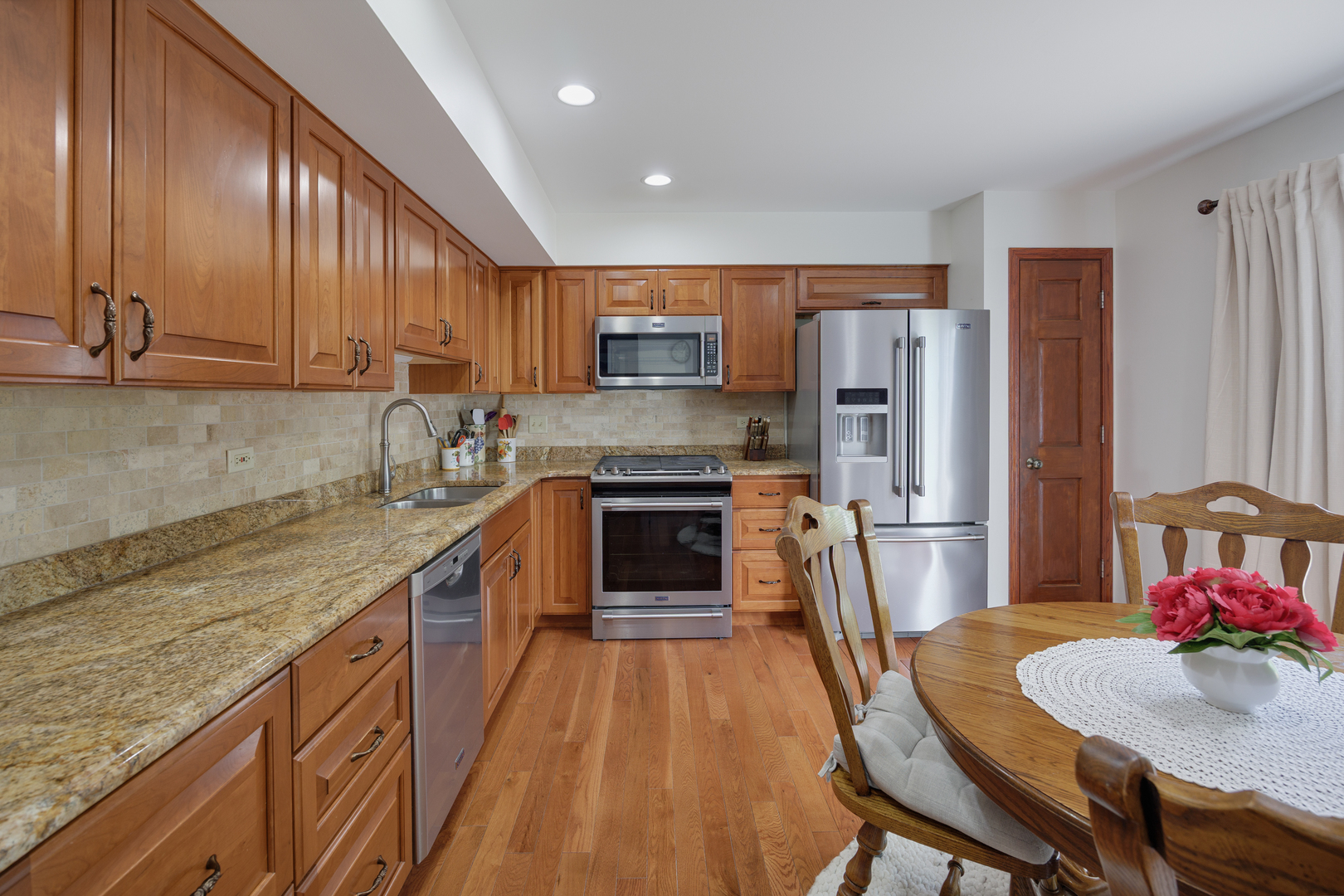 2426 Wild Cherry Court Property Photo 7