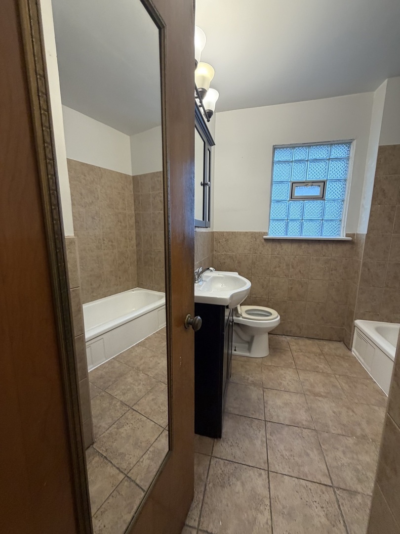 312 E 83rd Street 1 Property Photo 16