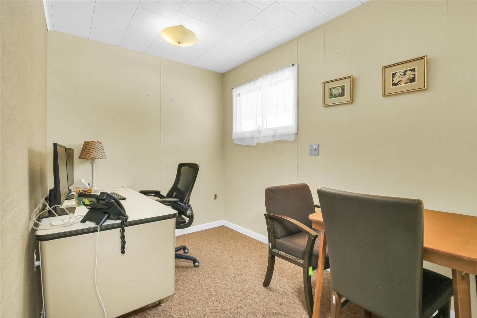 114 W Houghton Street Property Photo 44