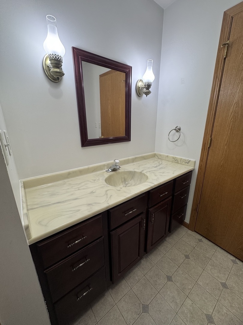 1380 N 1789th Road Property Photo 4