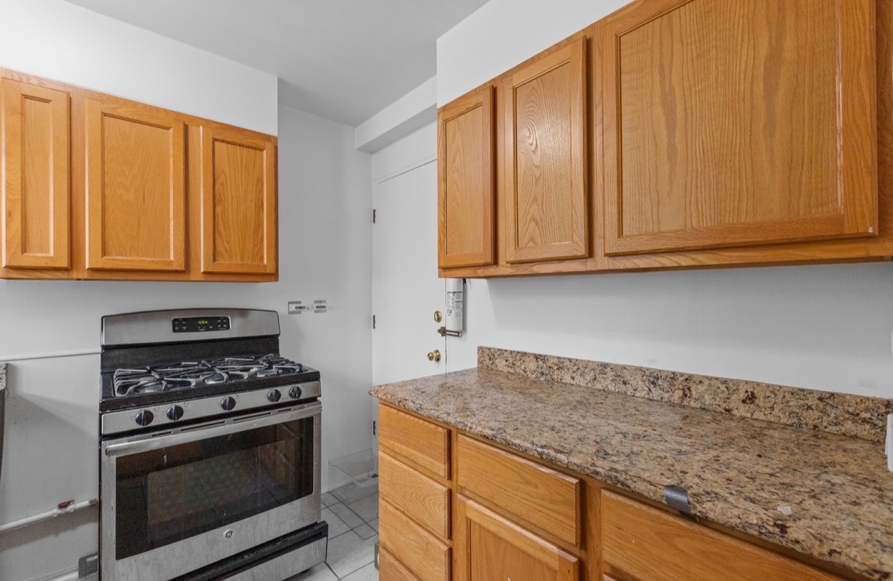 7206 Oak Avenue 2se Property Photo 2