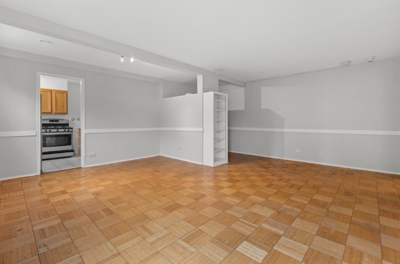 7206 Oak Avenue 2se Property Photo 3