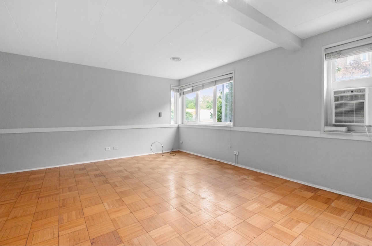 7206 Oak Avenue 2se Property Photo 5