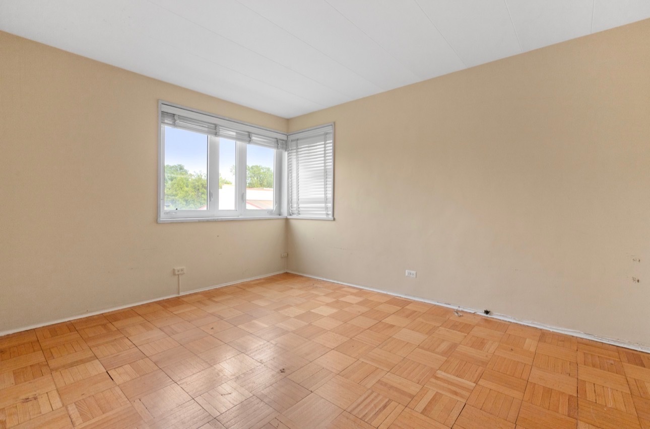 7206 Oak Avenue 2se Property Photo 9