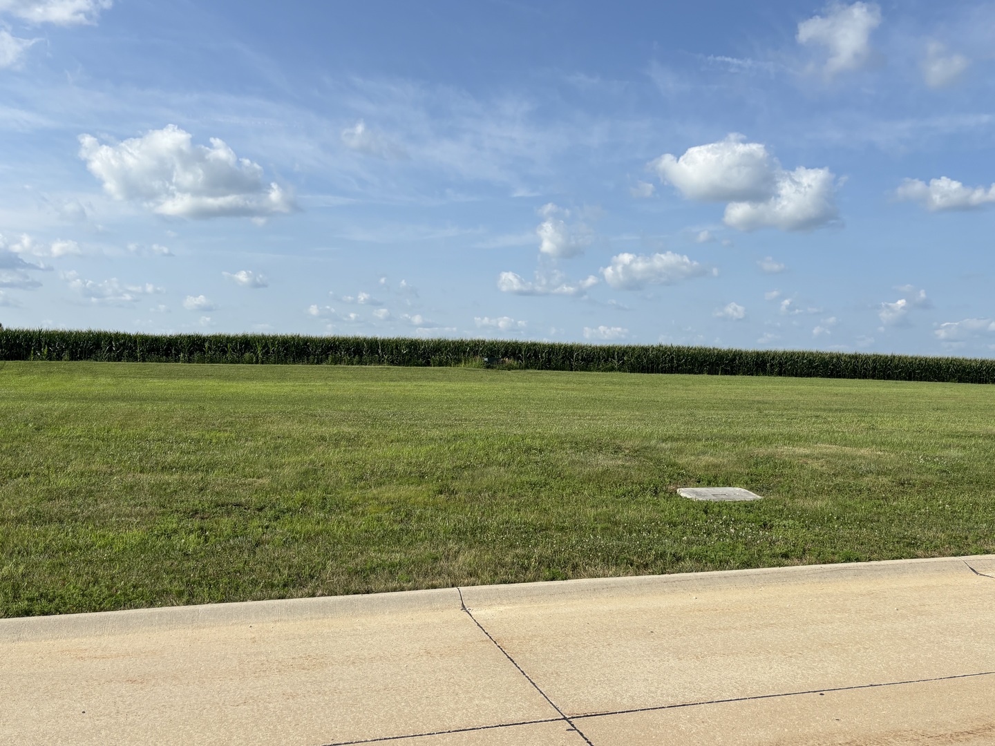 121 W School View Road Property Photo 1