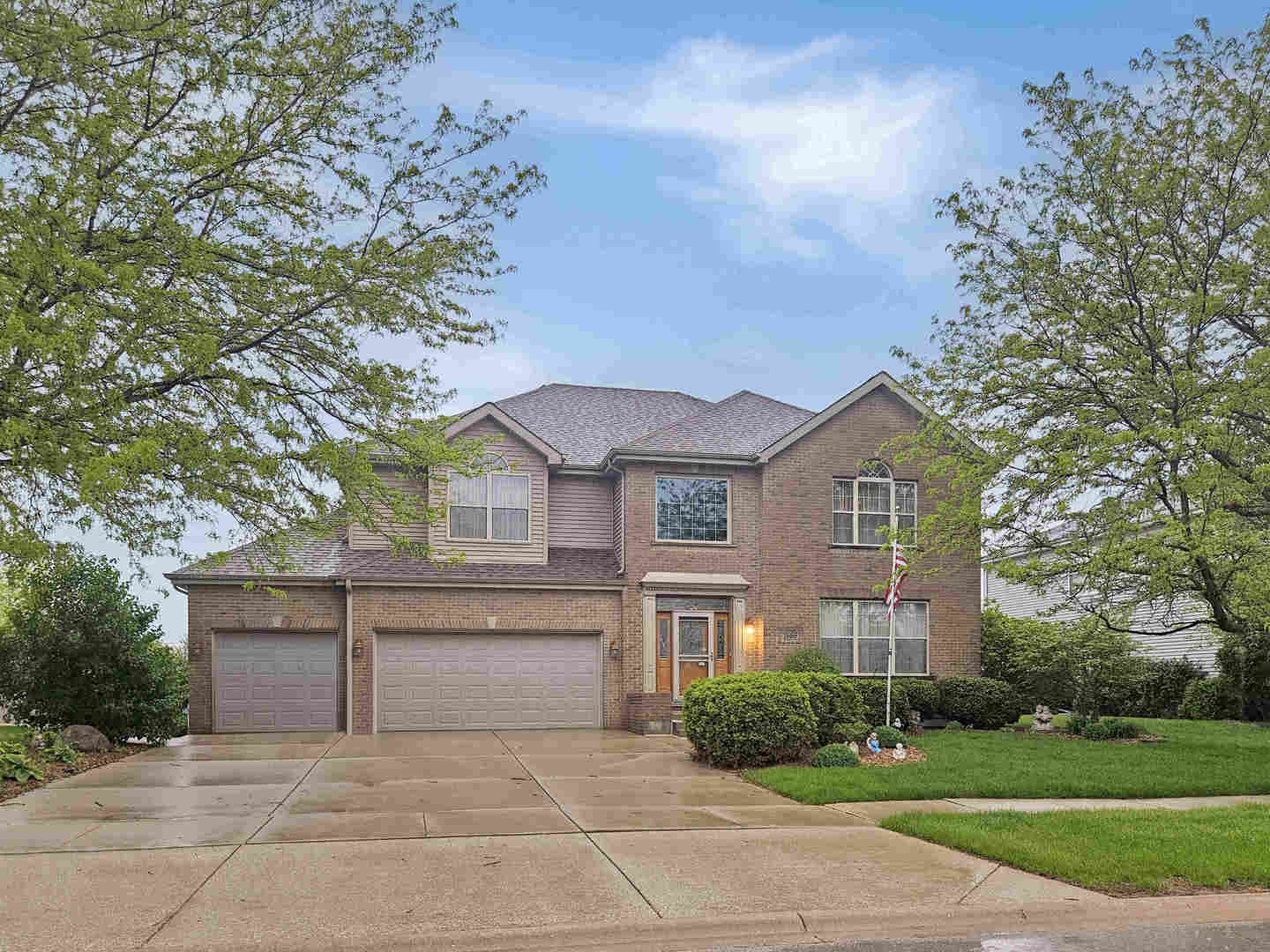 15488 Ridgefield Drive Property Photo 1