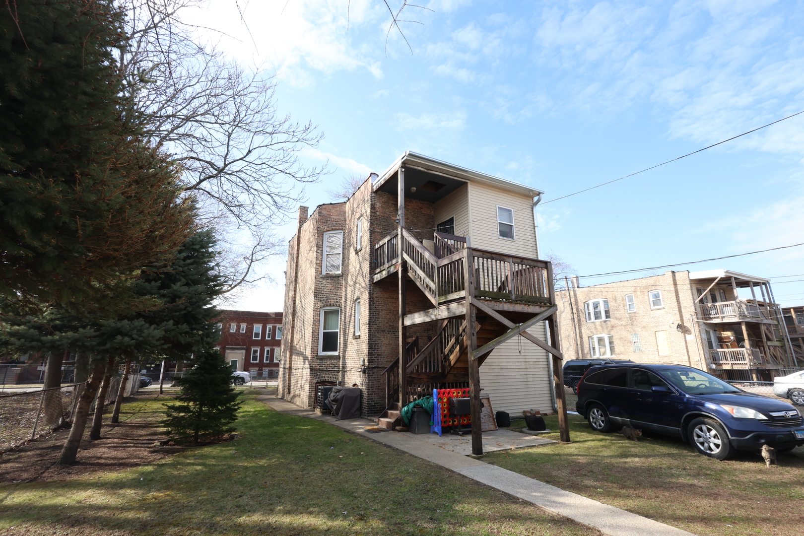 1418 E 69th Place Property Photo 8