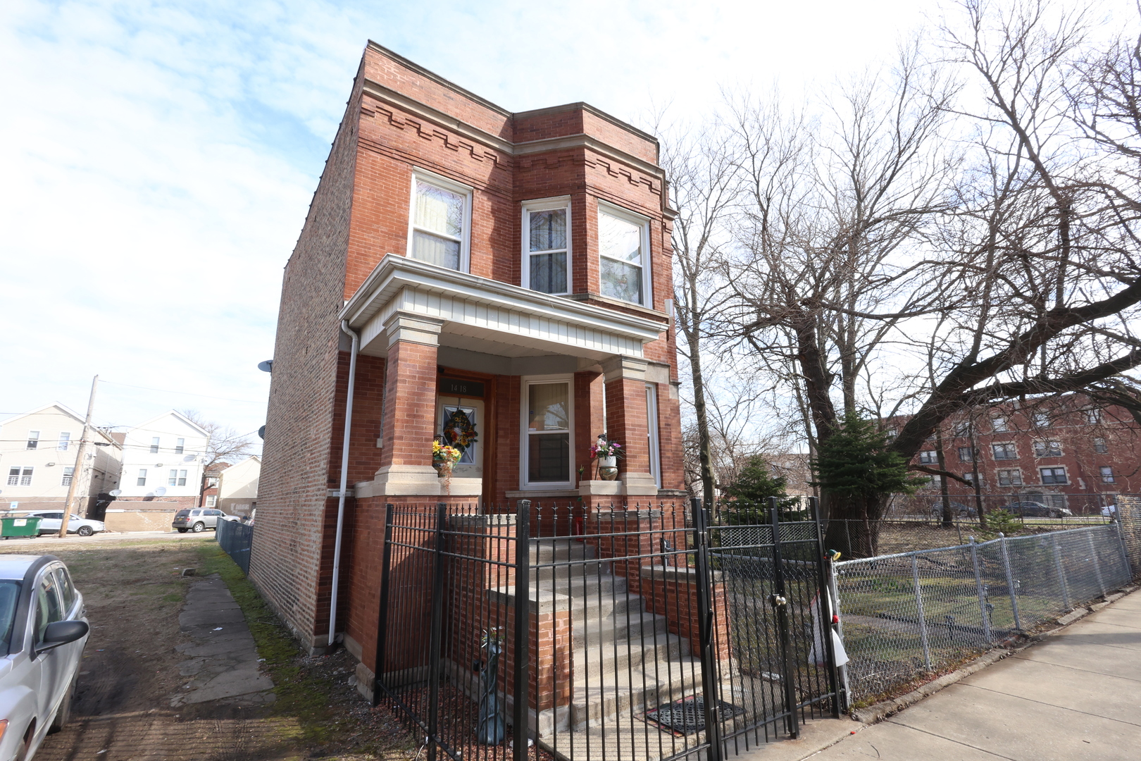 1418 E 69th Place Property Photo 10