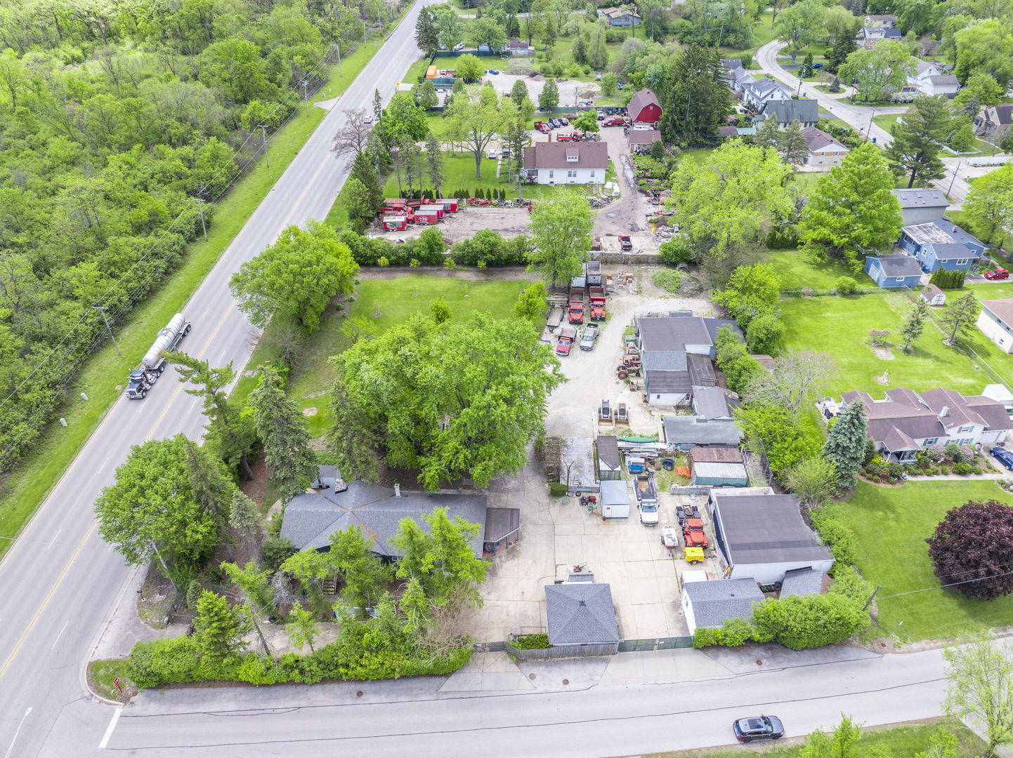 430 N River Road Property Photo 15
