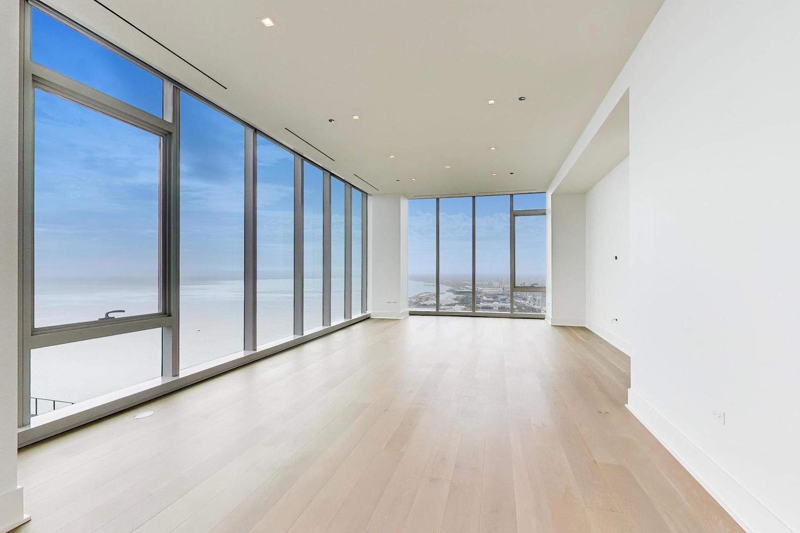 363 E Wacker Drive 7301 Property Photo 14