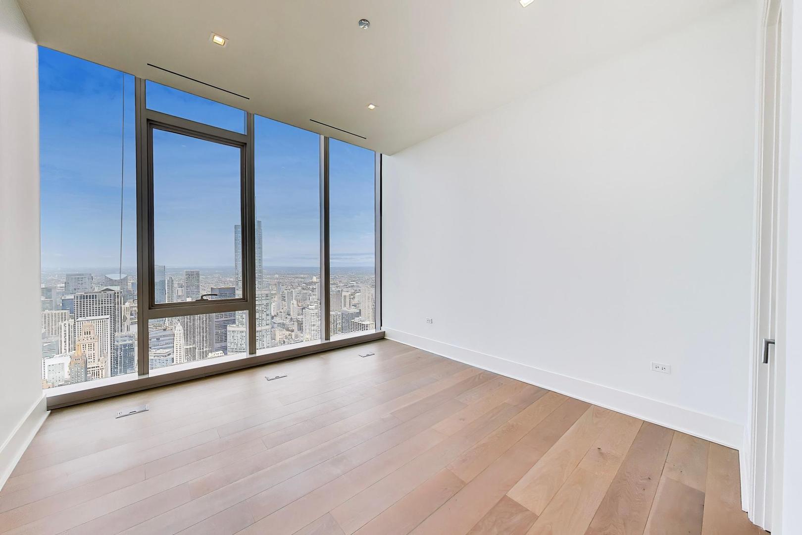 363 E Wacker Drive 7301 Property Photo 28