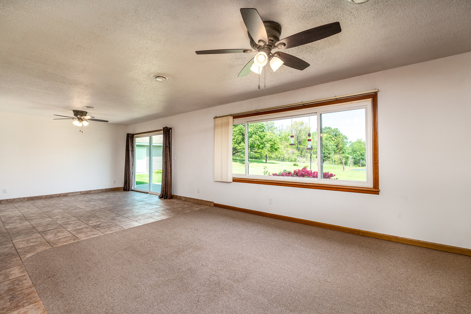 1040 Skyline Drive Property Photo 12