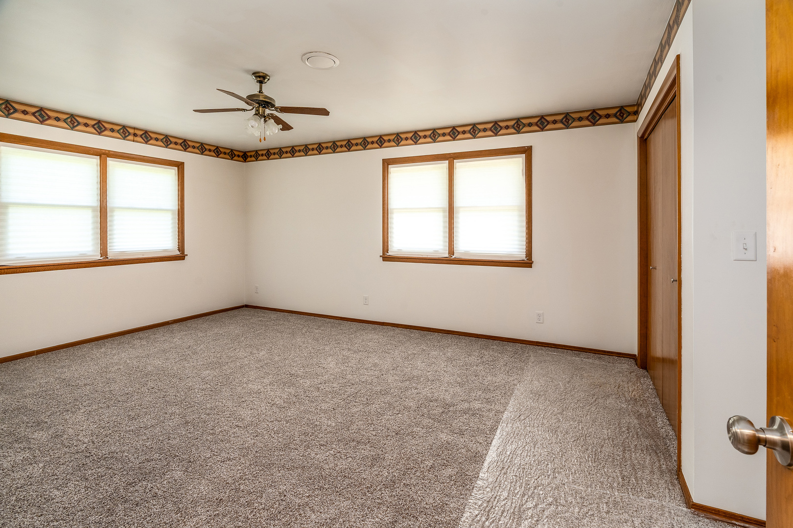 1040 Skyline Drive Property Photo 20
