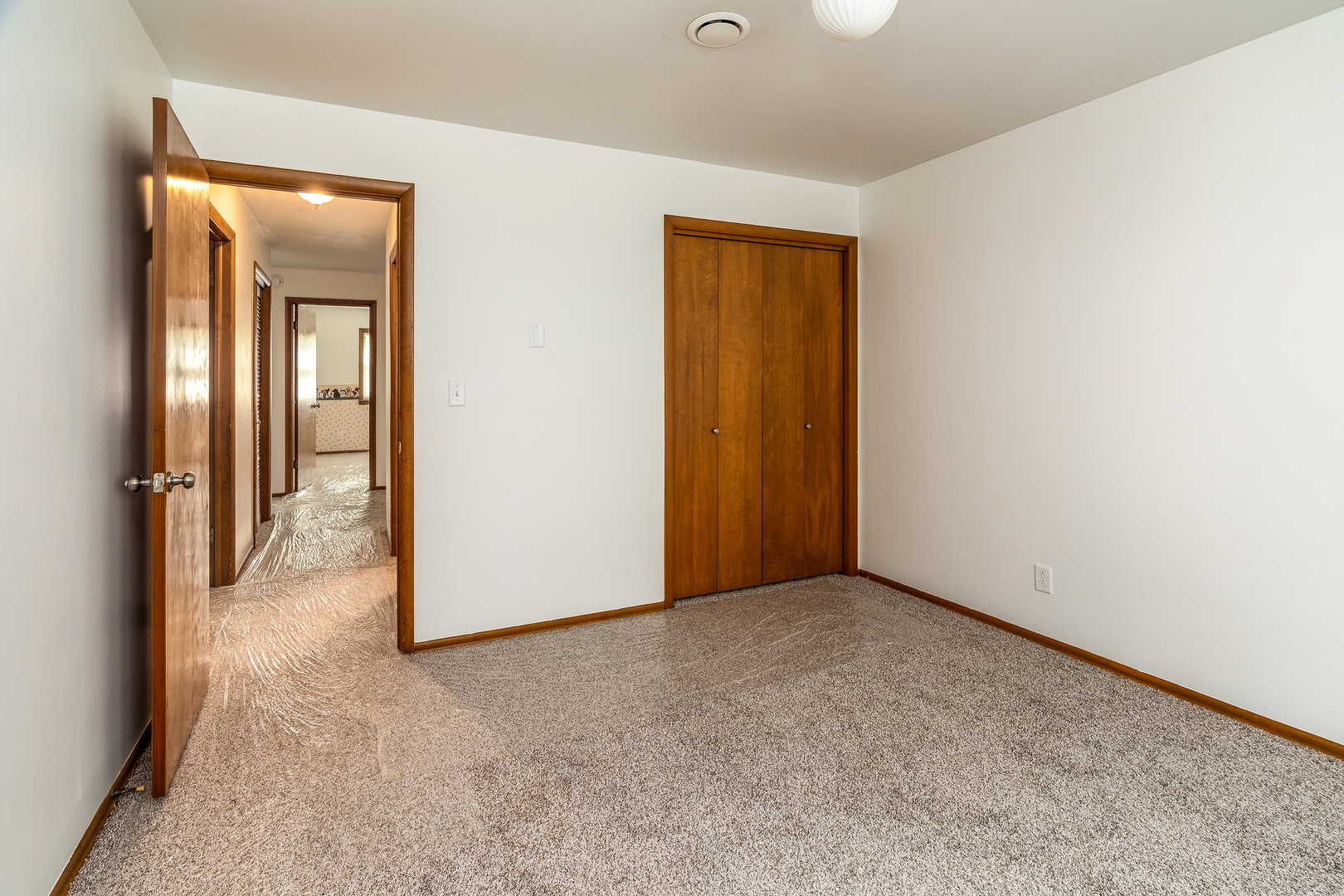 1040 Skyline Drive Property Photo 23