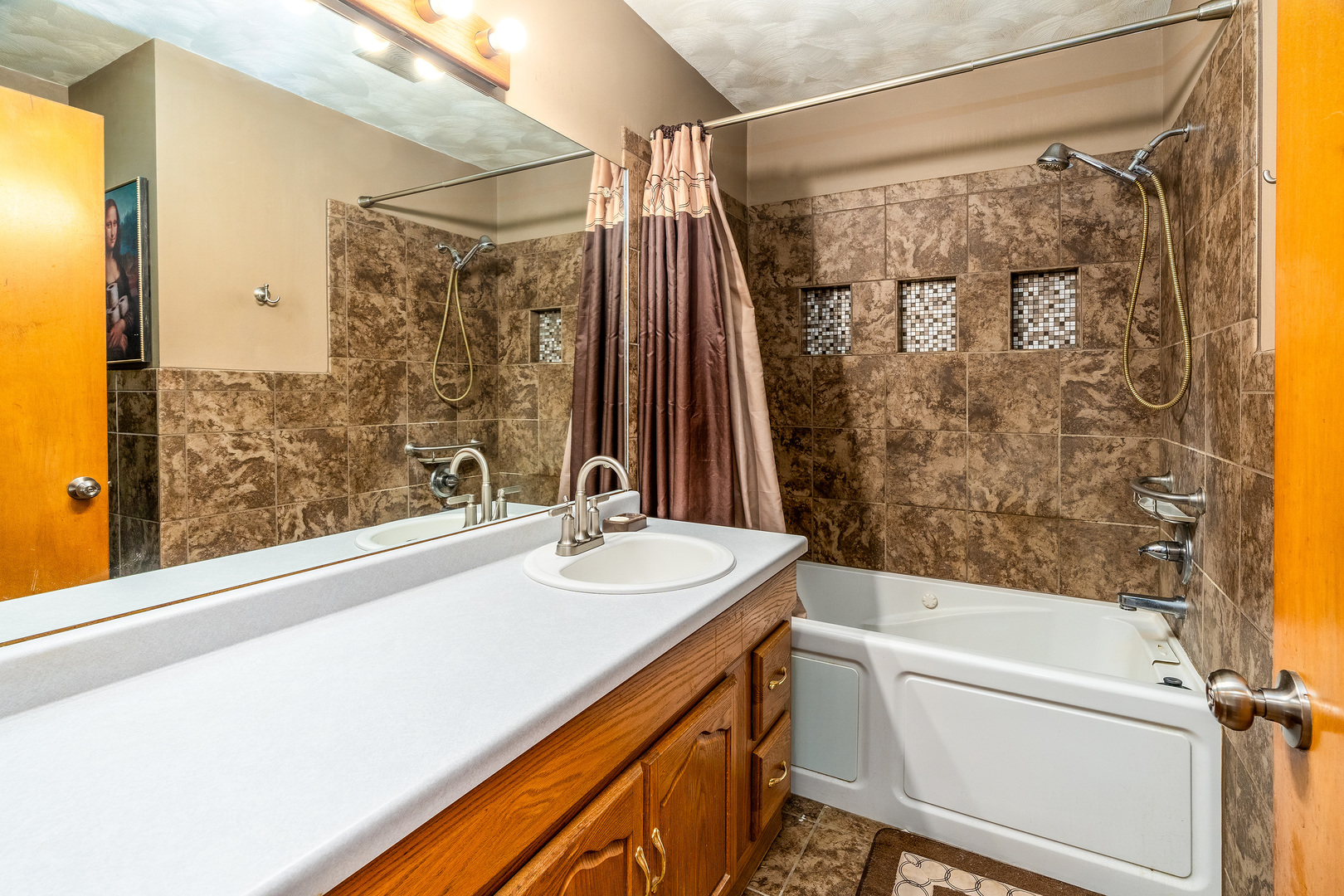 1040 Skyline Drive Property Photo 28