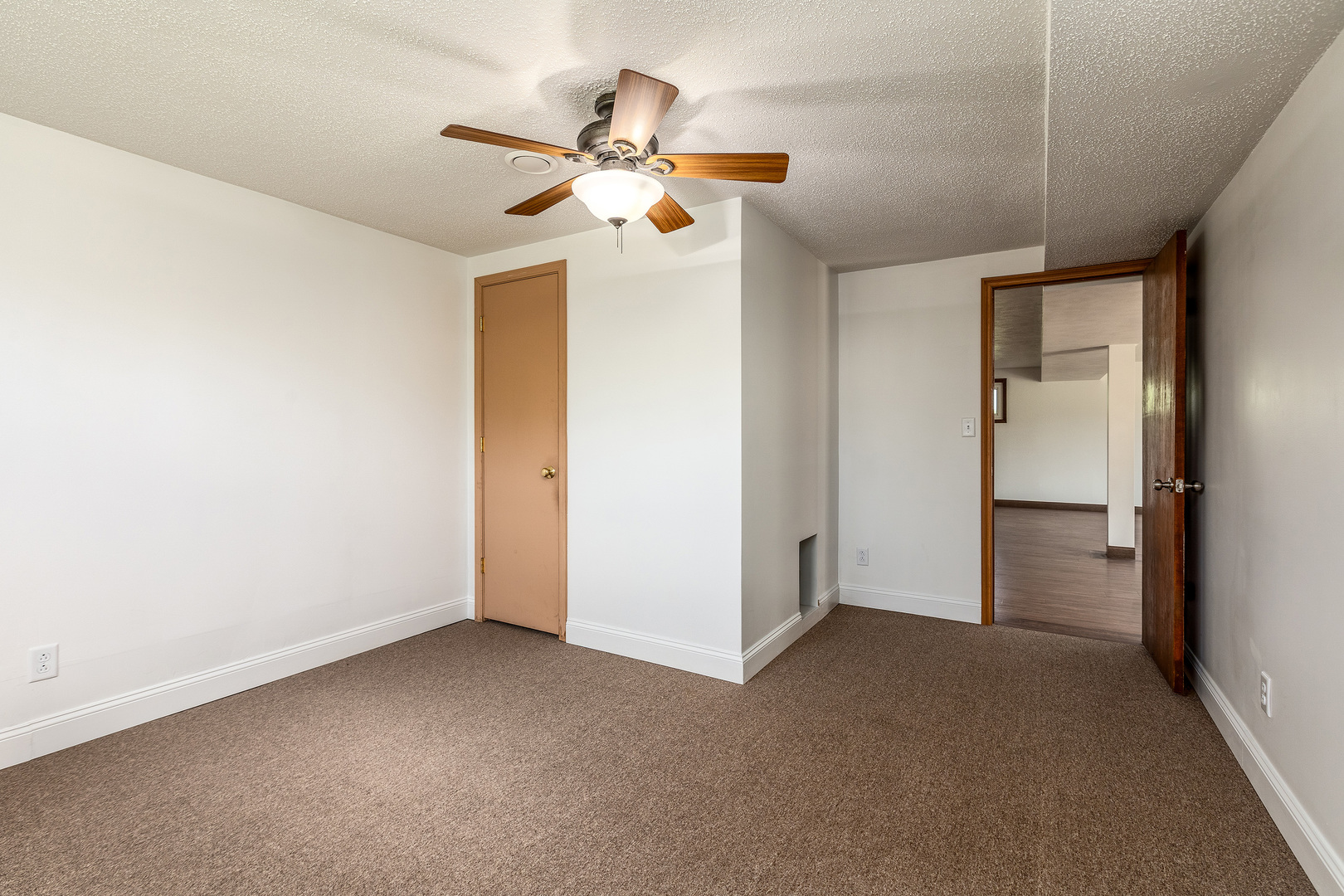 1040 Skyline Drive Property Photo 40