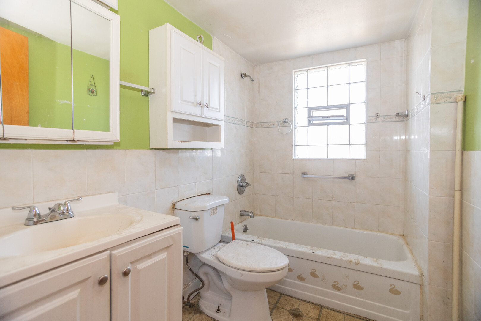 1541 W Marquette Road Property Photo 4
