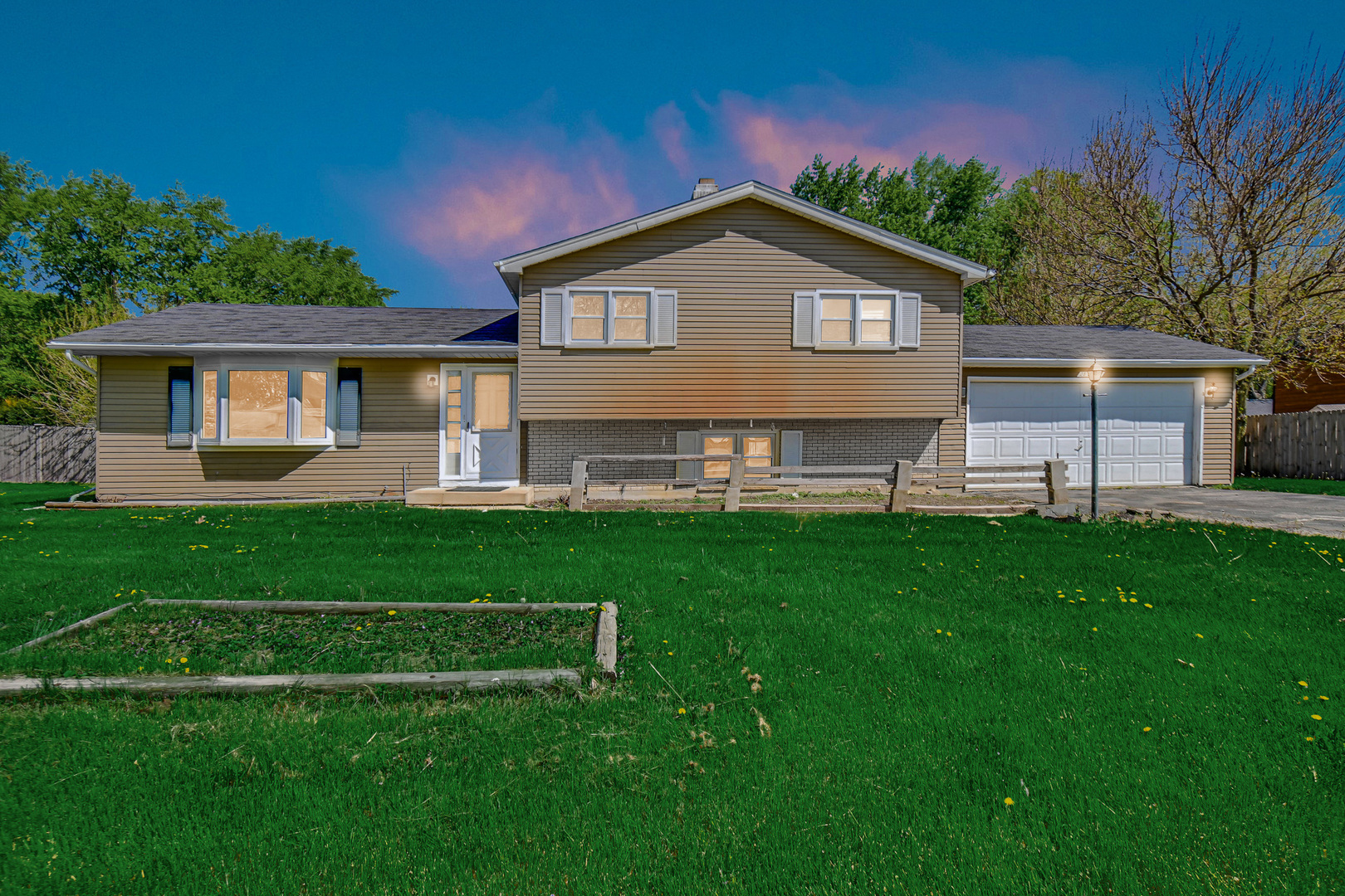 28w502 Leverenz Road Property Photo 28