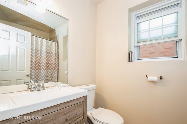 5318 S Kenneth Avenue Property Photo 5