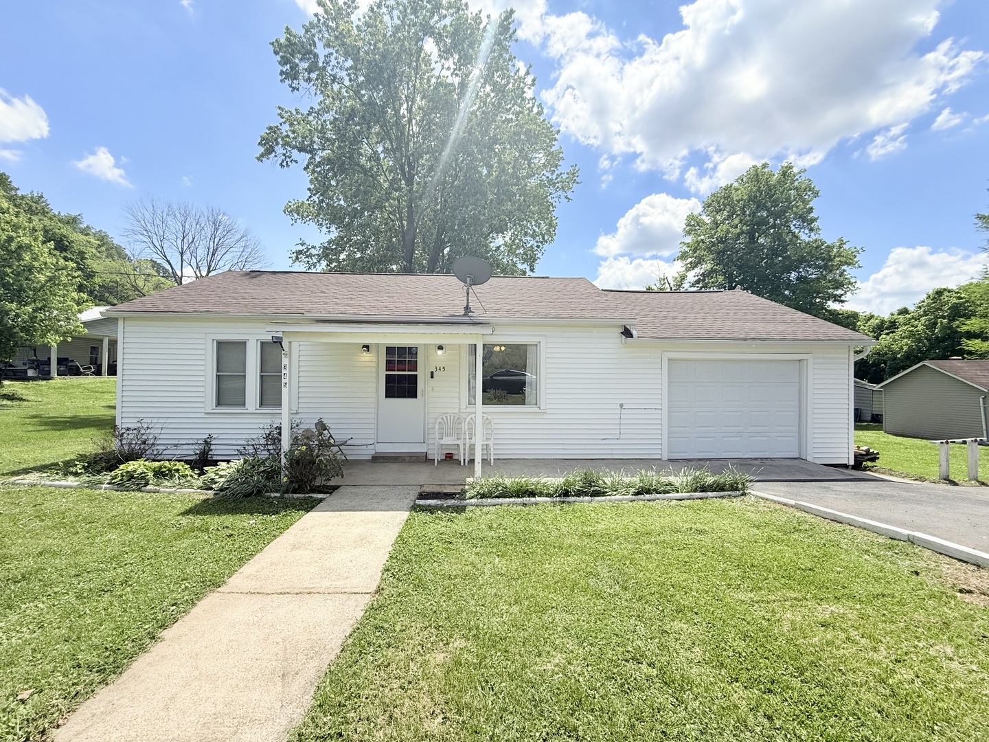 345 E Fords Ferry Road Property Photo 1