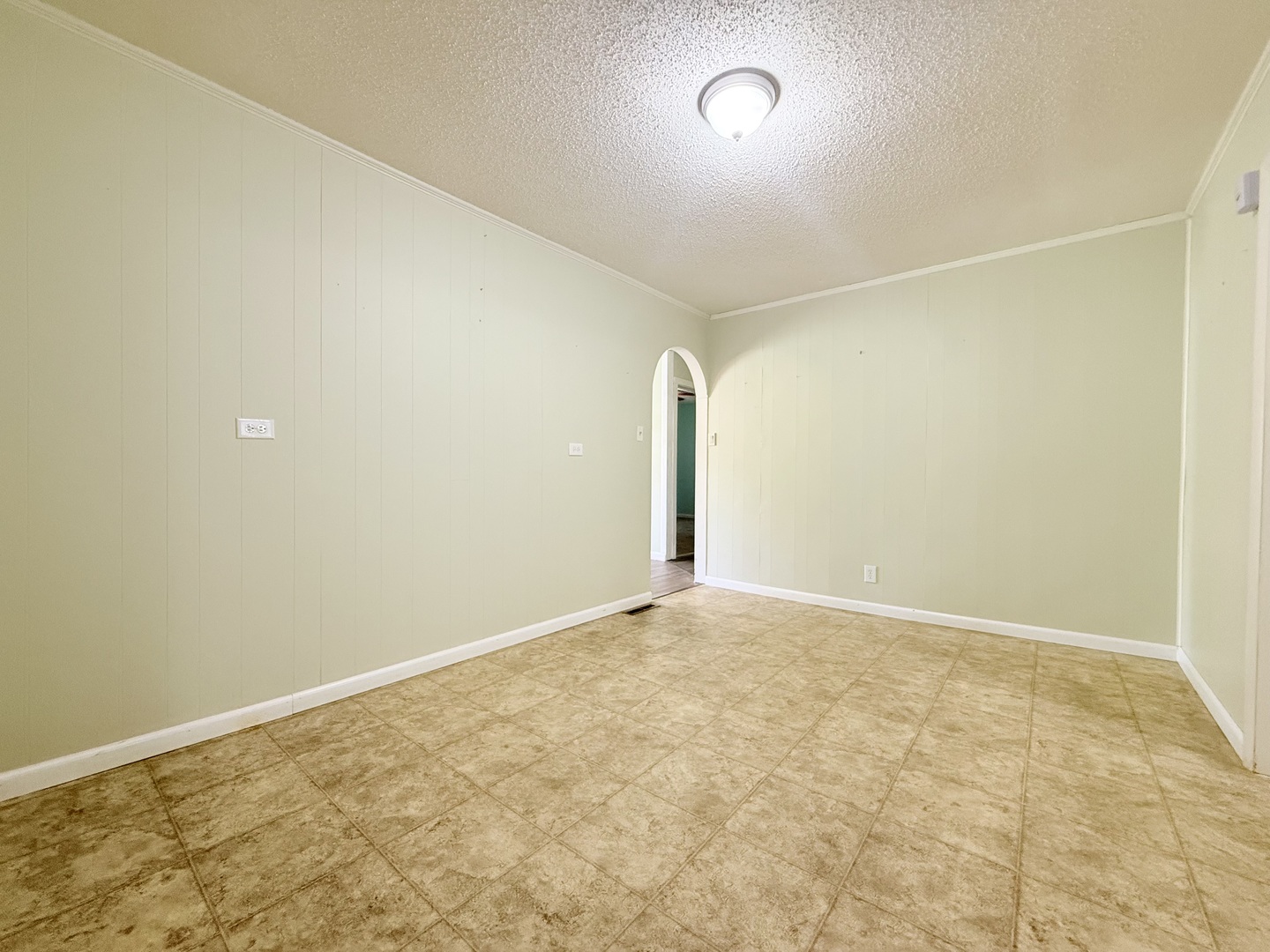 345 E Fords Ferry Road Property Photo 9